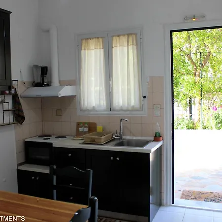 Rentoulia Apartment *
