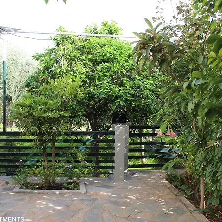 Rentoulia * Poúlithra